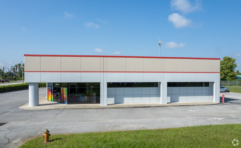 More Photos Of 4498 Vineland Rd, Orlando Flex For Lease