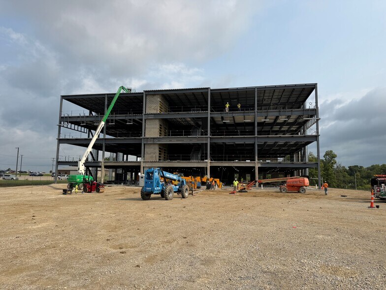 More Photos Of 2438 National Rd, Wright Patterson Afb Unknown For Lease