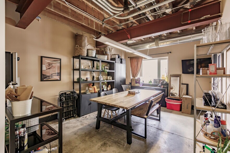 More Photos Of 313-317 Datura St, West Palm Beach Loft Creative Space For Lease