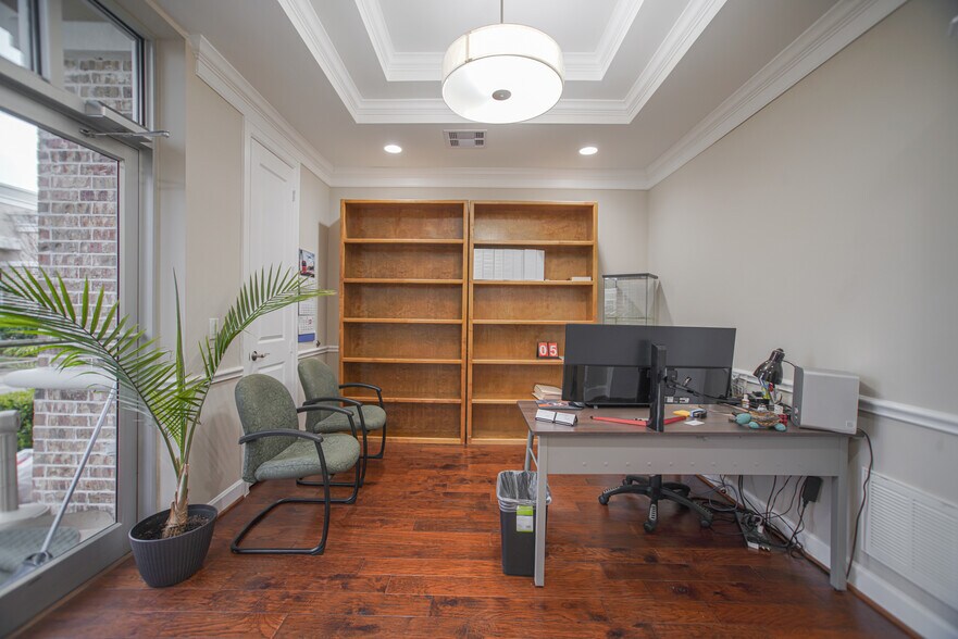 More Photos Of 16000 Park Ten Pl, Houston Office For Lease