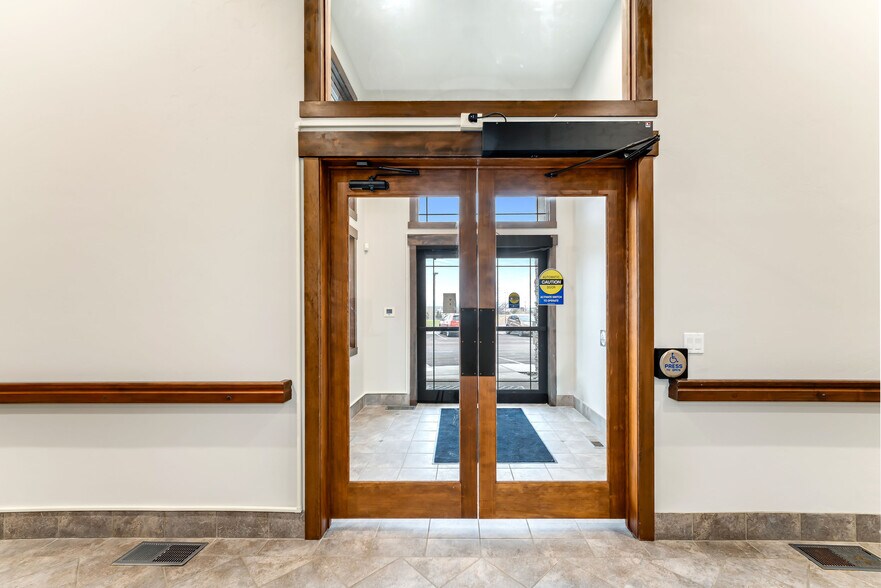 More Photos Of 40 Four Mile Dr, Kalispell Medical For Lease