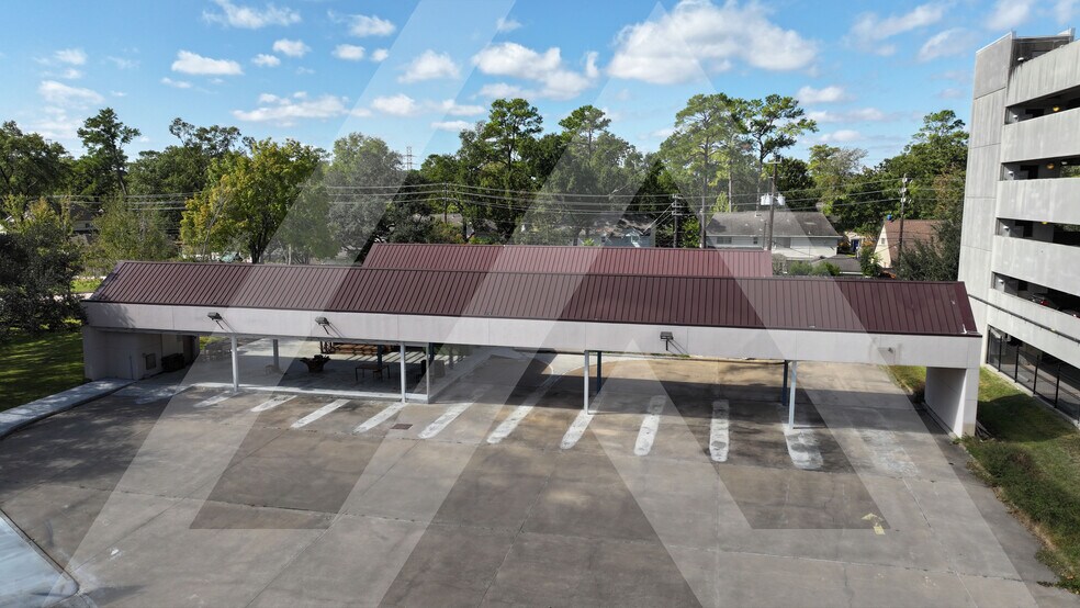 Primary Photo Of 747 N Eldridge Pky, Houston Bank For Sale