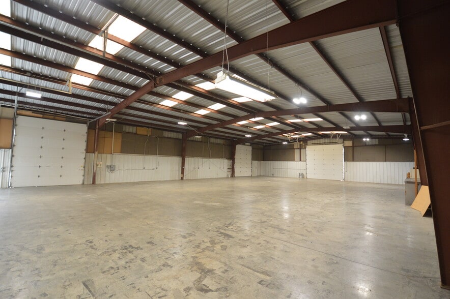 More Photos Of 6220 Hackers Bend, Winston-Salem Industrial For Lease