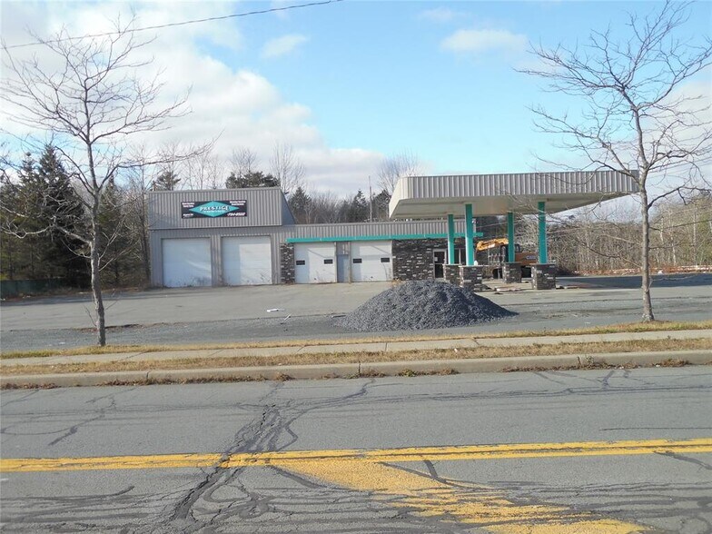 More Photos Of 4461 New York 42, Monticello General Retail For Sale