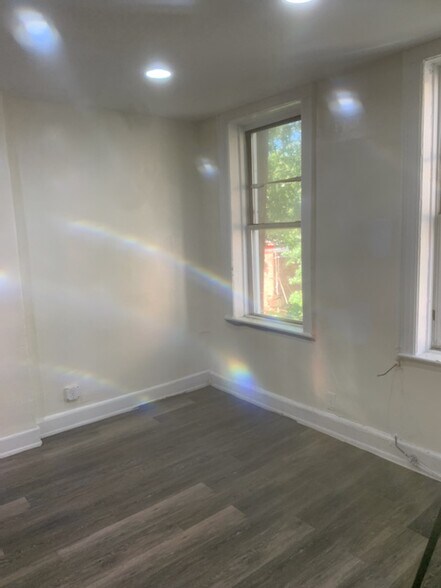 More Photos Of 89-17 Jamaica Ave, Jamaica Storefront Retail Residential For Sale