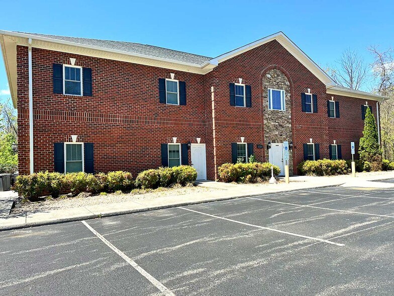 Primary Photo Of 1120 By Pass Rd, Vinton Medical For Sale