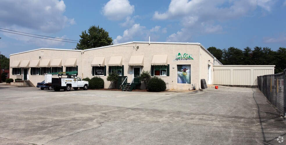 Primary Photo Of 3702 Old Battleground Rd, Greensboro Office For Lease