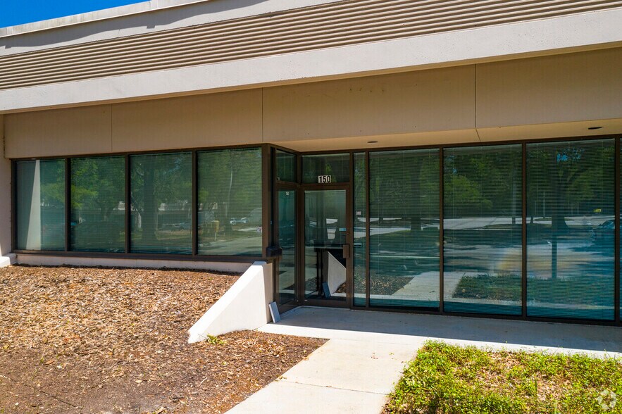 More Photos Of 3102 Cherry Palm Dr, Tampa Unknown For Lease