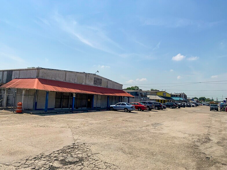 More Photos Of 11702 Aldine Westfield Rd, Houston Warehouse For Sale