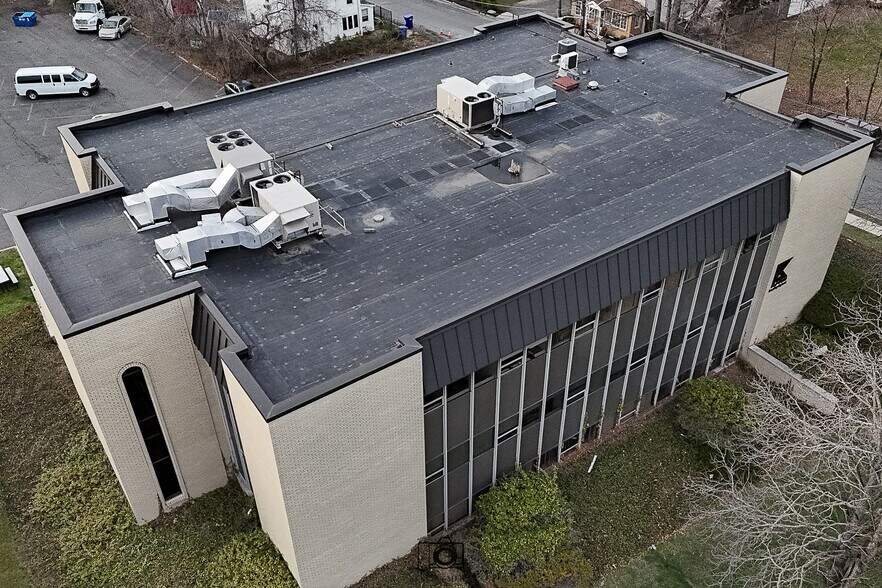 More Photos Of 1215 Livingston Ave, North Brunswick Office For Sale