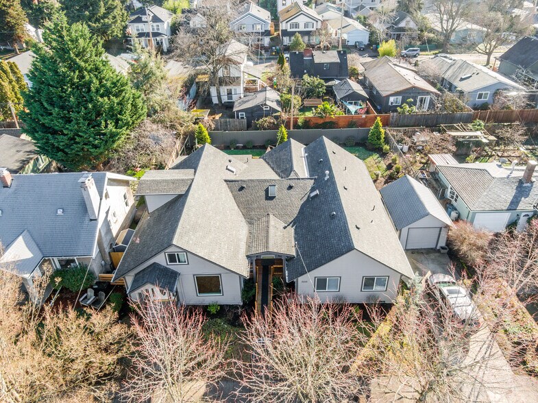 More Photos Of 3552 SE 65th Ave, Portland Skilled Nursing Facility For Sale