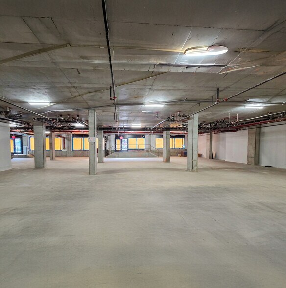 More Photos Of 40 Bruckner Blvd, Bronx Apartments For Lease