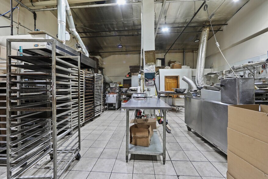 More Photos Of 174-180 Getty Ave, Clifton Warehouse For Sale