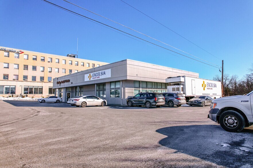 More Photos Of 7503 Annapolis Rd, Hyattsville Storefront Retail Office For Lease