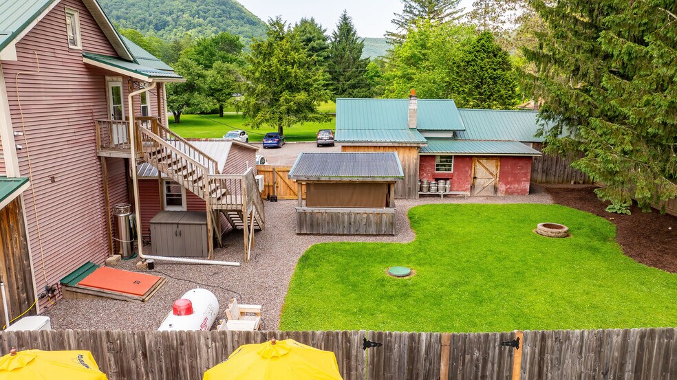 More Photos Of 184 Jamison City Rd, Benton Restaurant For Sale