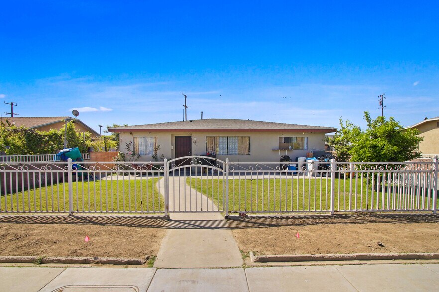 More Photos Of 4724 E 58th St, Maywood Apartments For Sale