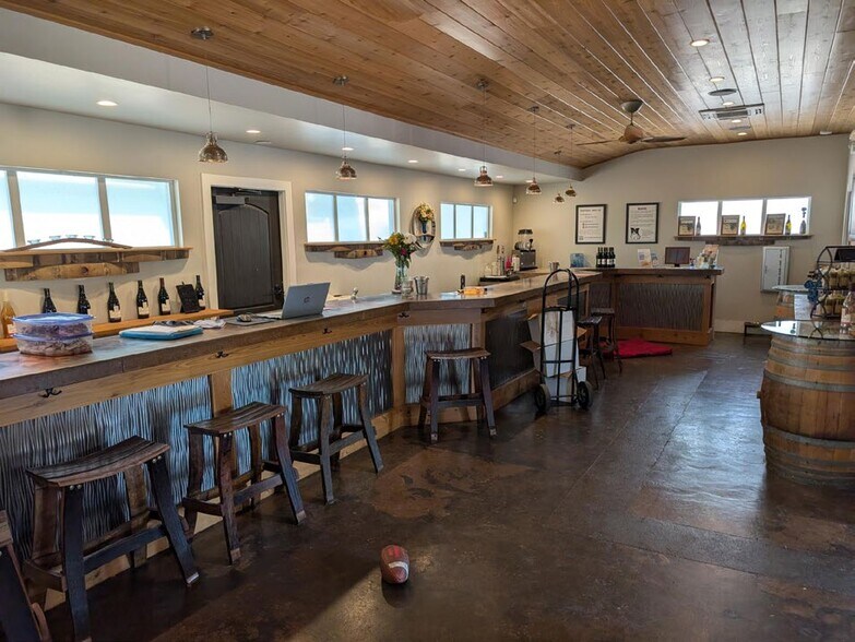 More Photos Of 6500 Brem Ln, Gilroy Manufacturing For Sale