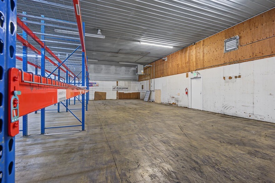 More Photos Of 211 Toro Rd, Tomah Warehouse For Lease