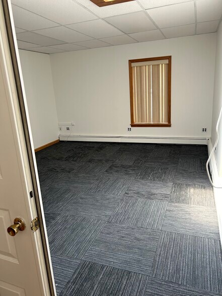 More Photos Of 2138 Wantagh Ave, Wantagh Office For Lease