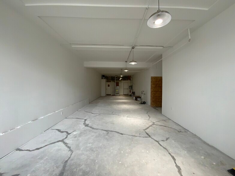 More Photos Of 125-129 W Wayne St, Maumee Office For Lease