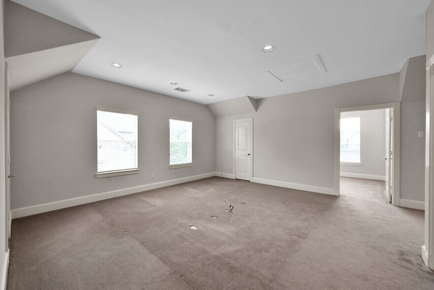More Photos Of 25511 Budde Rd, The Woodlands Office For Lease