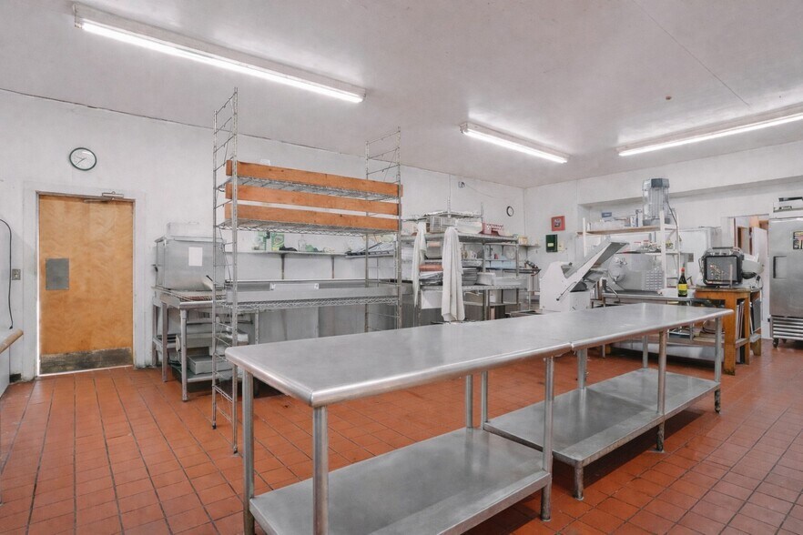 More Photos Of 9 Solway Rd, Saugerties Specialty For Sale