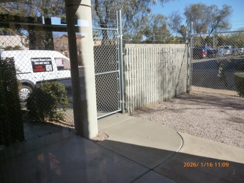 More Photos Of 1717 E Bell Rd, Phoenix Office For Lease