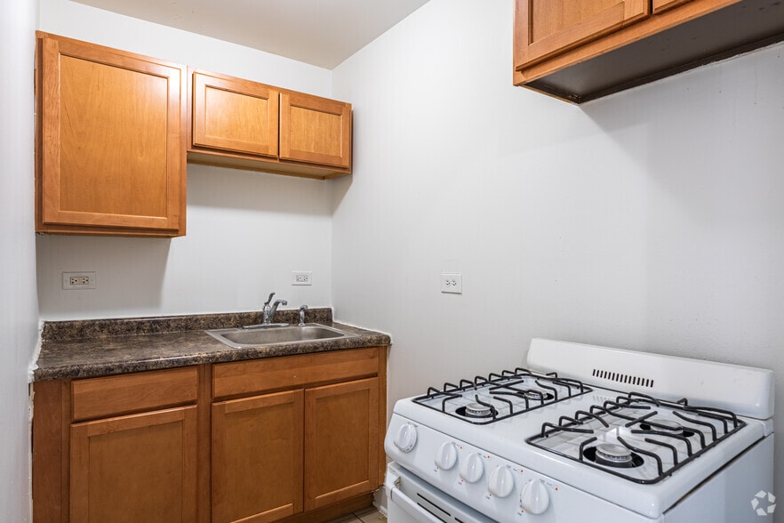 More Photos Of 5501 W Washington Blvd, Chicago Apartments For Sale