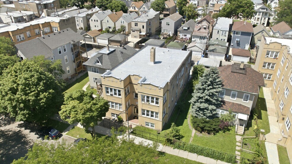 More Photos Of 2038 N Kostner Ave, Chicago Multifamily For Sale