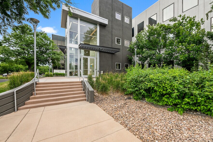 More Photos Of 5775 DTC Blvd, Greenwood Village Office For Lease