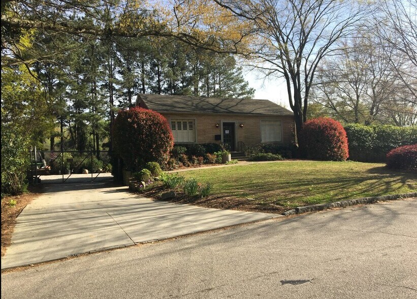 More Photos Of 696-700 Antone St NW, Atlanta Light Manufacturing For Sale