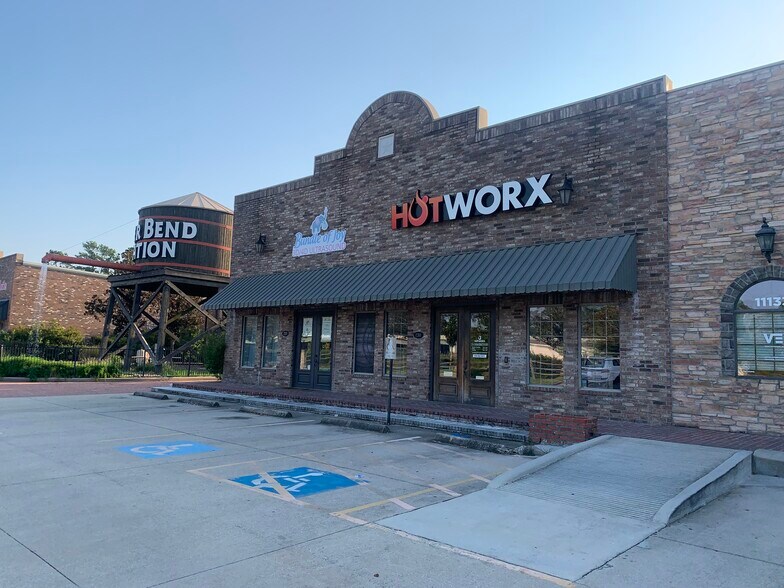 More Photos Of 11133 I-45 Fwy N, Conroe Freestanding For Sale