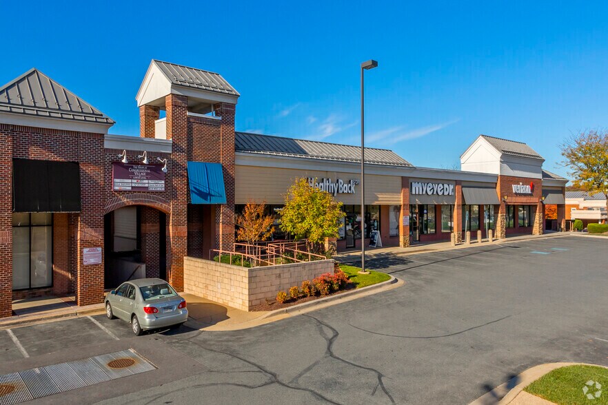 More Photos Of 1701-1765 Rockville Pike, Rockville Storefront Retail Office For Lease