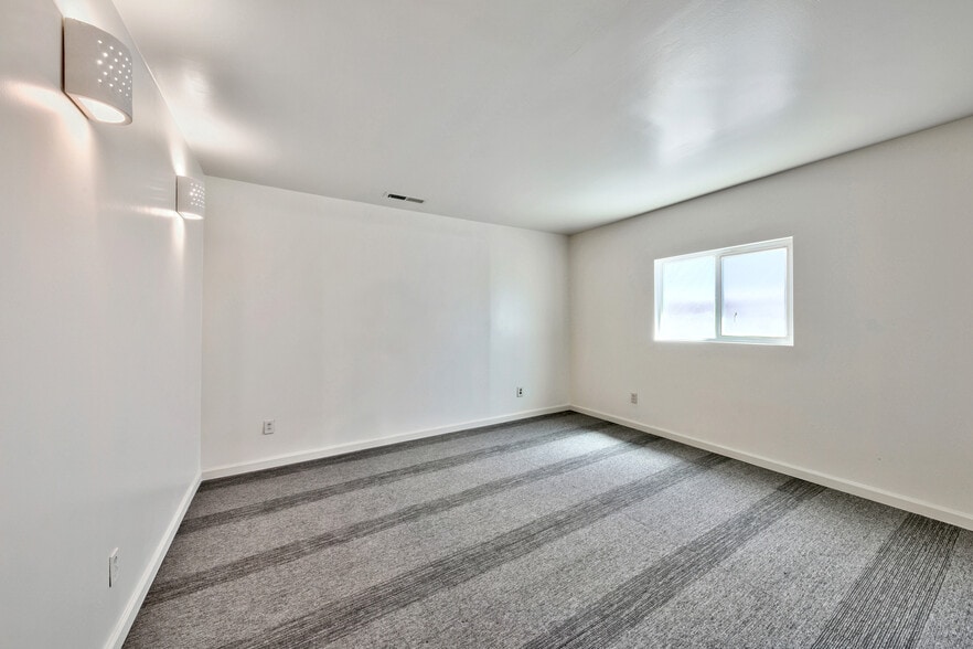 More Photos Of 3129 S Carson St, Carson City General Retail For Sale