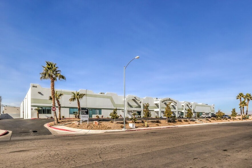 More Photos Of 5965 Harrison Dr, Las Vegas Warehouse For Lease