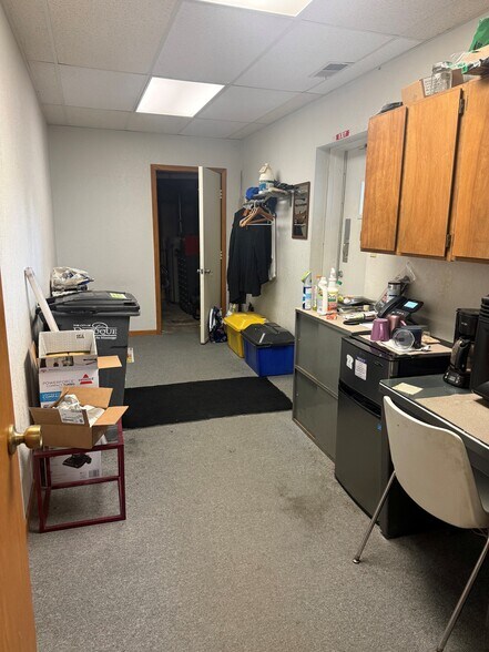 More Photos Of 2699 John F Kennedy Rd, Dubuque Coworking Space