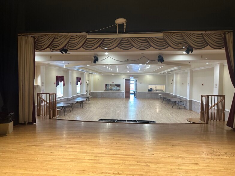 More Photos Of 37 N 27th St, San Jose Lodge Meeting Hall For Sale