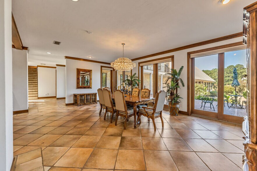 More Photos Of 43 Pool Rd, Richards Specialty For Sale