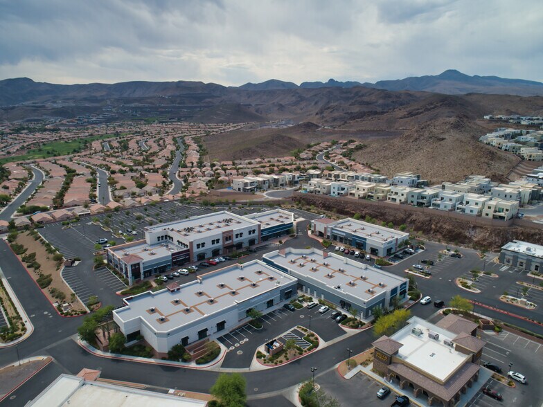 More Photos Of 670 S Green Valley Pky, Henderson Storefront Retail Office For Sale