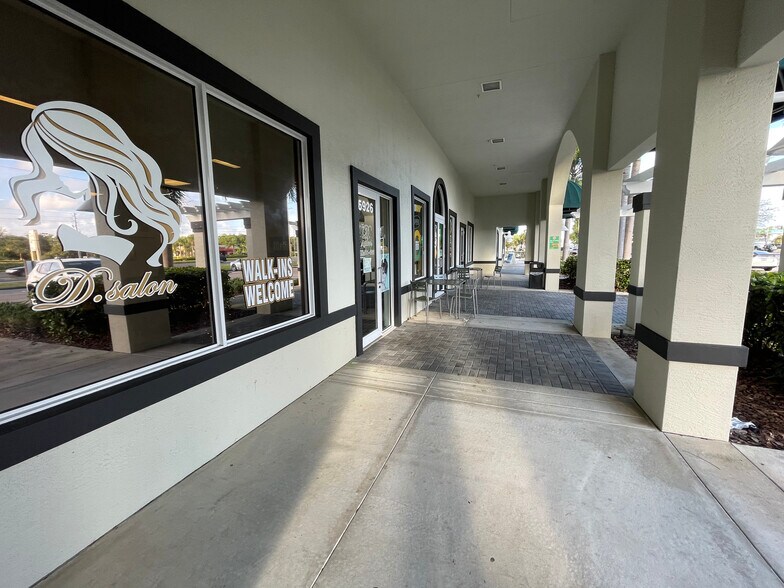 More Photos Of 5934 SE Federal Hwy, Stuart Unknown For Lease