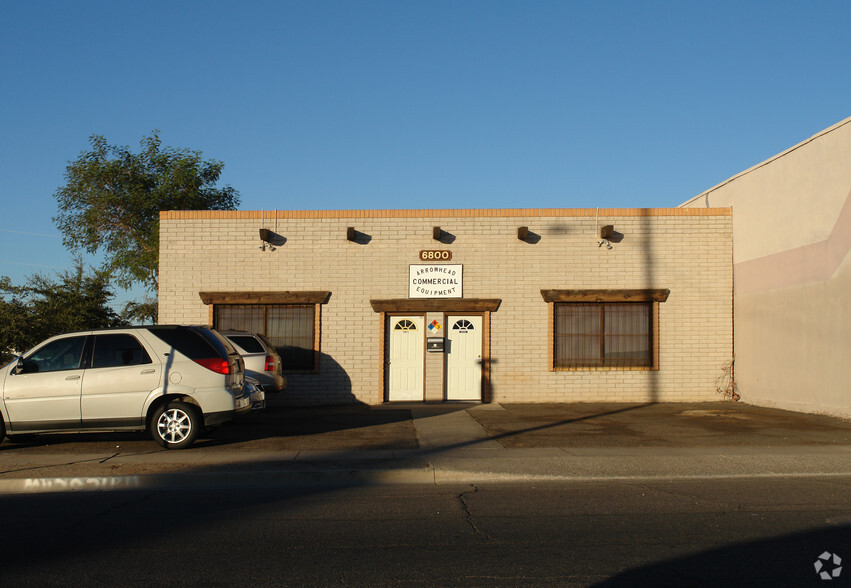 Primary Photo Of 6800 N 55th Ave, Glendale Light Manufacturing For Sale