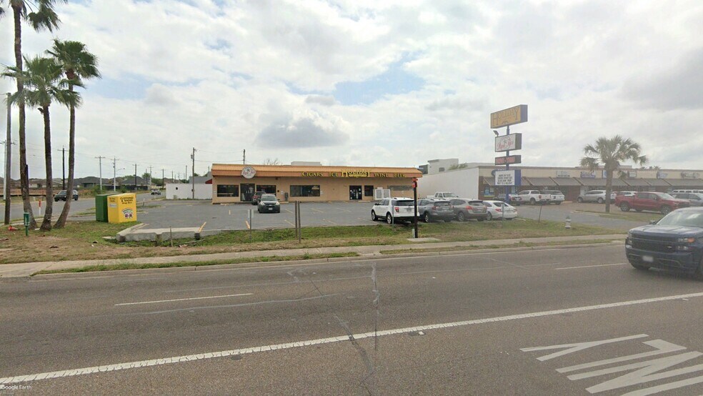 More Photos Of 2714 E Griffin Pky, Mission Fast Food For Lease