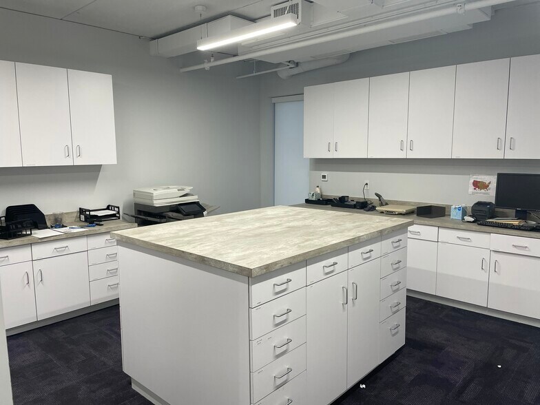 More Photos Of 211 N Whitfield St, Pittsburgh Office For Lease