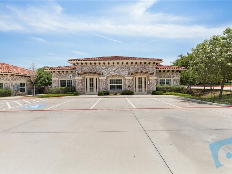 More Photos Of 210 Miron Dr, Southlake Medical For Lease