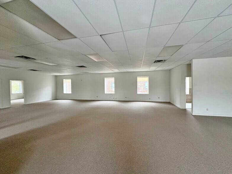 More Photos Of 715-723 N Hudson Ave, Oklahoma City Office For Lease