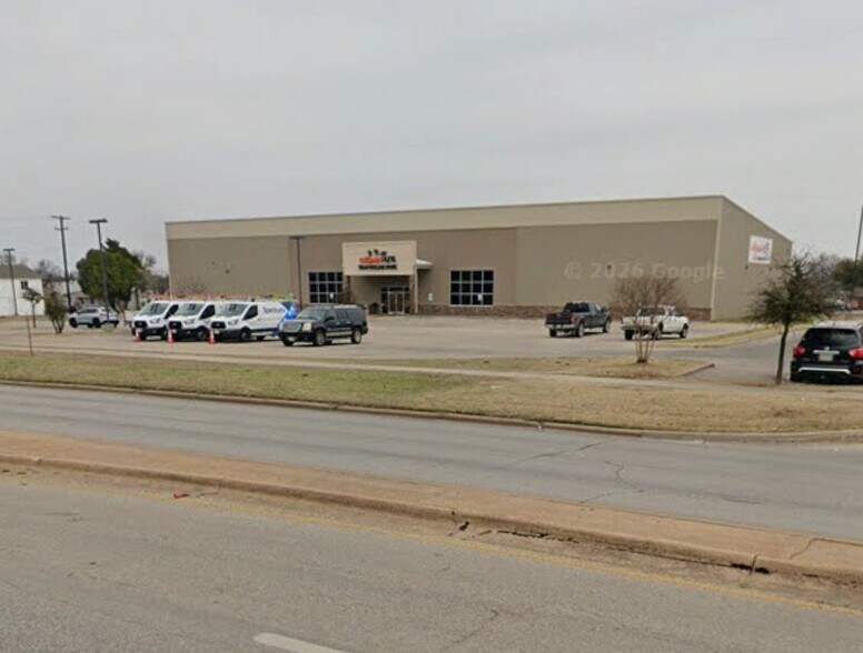 Primary Photo Of 2505 Kemp Blvd, Wichita Falls Freestanding For Sale