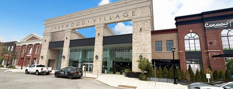 More Photos Of 2225 Erin Mills Pky, Mississauga Storefront For Lease