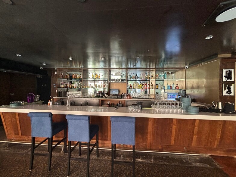 More Photos Of 1411-1413 5th St, Santa Monica Office For Sale