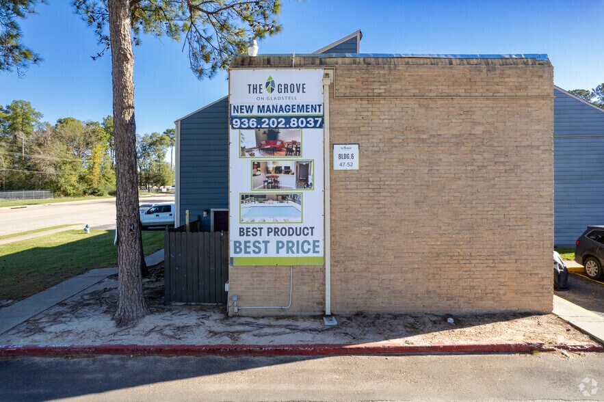 More Photos Of 311 Gladstell St, Conroe Apartments For Sale