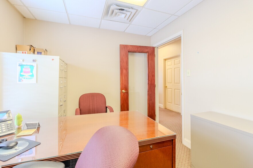 More Photos Of 2703 Mosside Blvd, Monroeville Medical For Lease